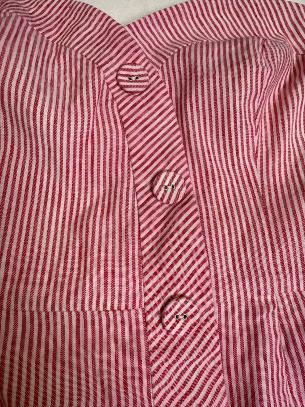 BCBGMaxAzria Pinstriped Red and White Strapless Seersucker Dress in lipstick red - Picture 5 of 7